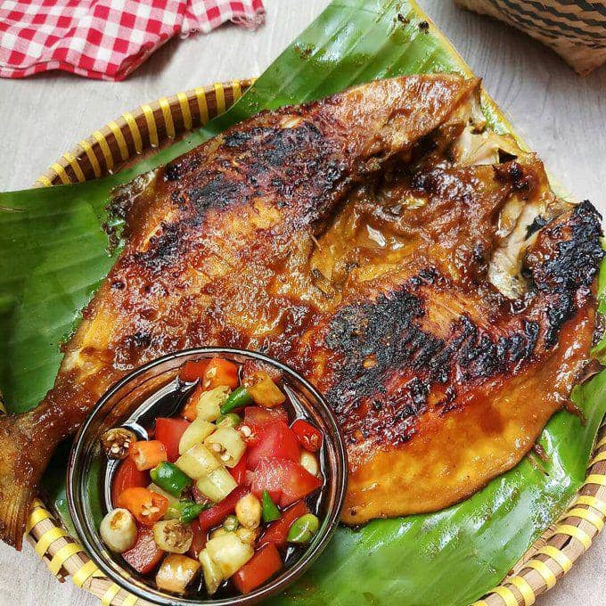 Warung Makan Ijo: Sambel Ijo Legendaris di Jantung Cilacap